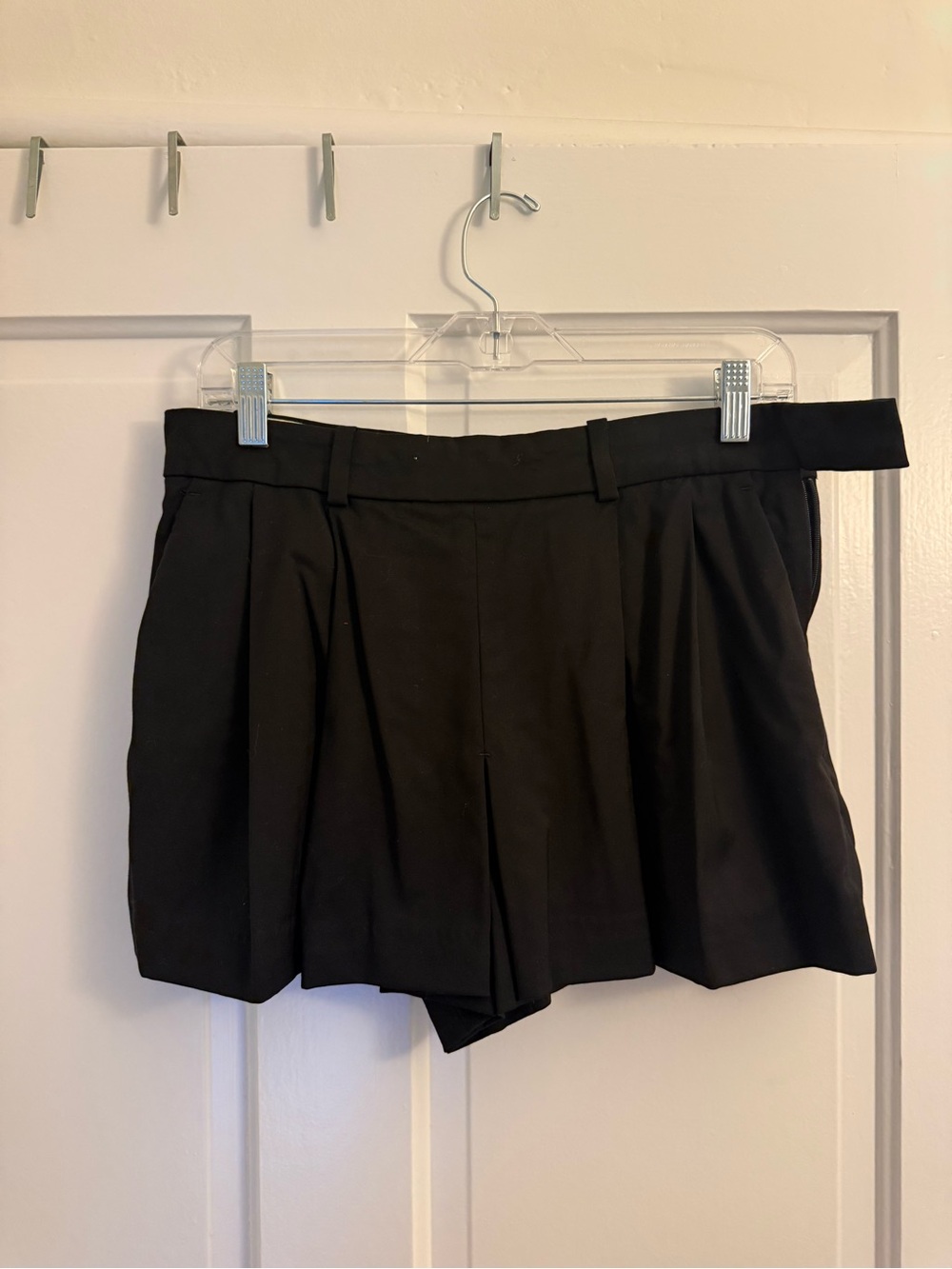 Black Women's Pleated Tailored Skort